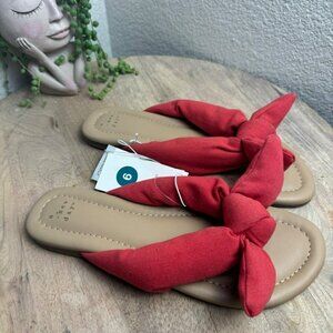 A New‎ Day Red Knot Bow Sandals Size 9 NWT